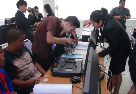 ภาพกิจกรรม โปรแกรมวิชาวิทยาการคอมพิวเตอร์ จัดโครงการสัมมนาทางด้านคอมพิวเตอร์และเทคโนโลยีสารสนเทศ เรื่อง เทคโนโลยีนวัตกรรมหุ่นยนต์สำหรับนักศึกษาเพื่อความพร้อมก้าวสู่ศตวรรษที่ 21