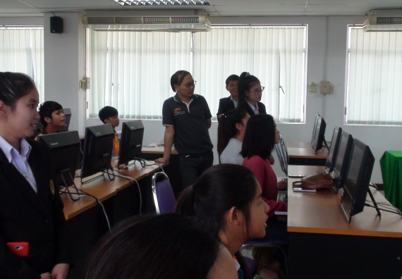 ภาพกิจกรรม โปรแกรมวิชาวิทยาการคอมพิวเตอร์ จัดโครงการสัมมนาทางด้านคอมพิวเตอร์และเทคโนโลยีสารสนเทศ เรื่อง เทคโนโลยีนวัตกรรมหุ่นยนต์สำหรับนักศึกษาเพื่อความพร้อมก้าวสู่ศตวรรษที่ 21