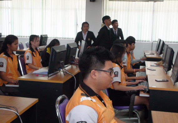 ภาพกิจกรรม โปรแกรมวิชาวิทยาการคอมพิวเตอร์ จัดโครงการสัมมนาทางด้านคอมพิวเตอร์และเทคโนโลยีสารสนเทศ เรื่อง เทคโนโลยีนวัตกรรมหุ่นยนต์สำหรับนักศึกษาเพื่อความพร้อมก้าวสู่ศตวรรษที่ 21