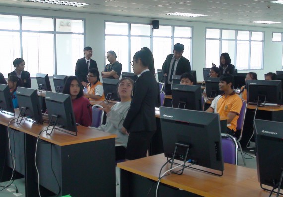 ภาพกิจกรรม โปรแกรมวิชาวิทยาการคอมพิวเตอร์ จัดโครงการสัมมนาทางด้านคอมพิวเตอร์และเทคโนโลยีสารสนเทศ เรื่อง เทคโนโลยีนวัตกรรมหุ่นยนต์สำหรับนักศึกษาเพื่อความพร้อมก้าวสู่ศตวรรษที่ 21