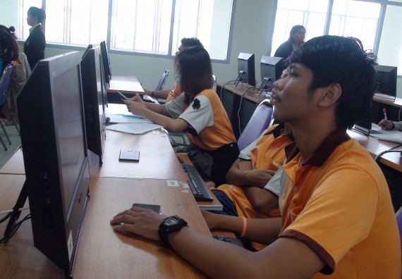 ภาพกิจกรรม โปรแกรมวิชาวิทยาการคอมพิวเตอร์ จัดโครงการสัมมนาทางด้านคอมพิวเตอร์และเทคโนโลยีสารสนเทศ เรื่อง เทคโนโลยีนวัตกรรมหุ่นยนต์สำหรับนักศึกษาเพื่อความพร้อมก้าวสู่ศตวรรษที่ 21