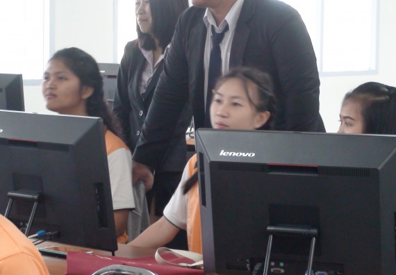 ภาพกิจกรรม โปรแกรมวิชาวิทยาการคอมพิวเตอร์ จัดโครงการสัมมนาทางด้านคอมพิวเตอร์และเทคโนโลยีสารสนเทศ เรื่อง เทคโนโลยีนวัตกรรมหุ่นยนต์สำหรับนักศึกษาเพื่อความพร้อมก้าวสู่ศตวรรษที่ 21