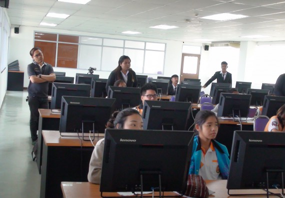 ภาพกิจกรรม โปรแกรมวิชาวิทยาการคอมพิวเตอร์ จัดโครงการสัมมนาทางด้านคอมพิวเตอร์และเทคโนโลยีสารสนเทศ เรื่อง เทคโนโลยีนวัตกรรมหุ่นยนต์สำหรับนักศึกษาเพื่อความพร้อมก้าวสู่ศตวรรษที่ 21