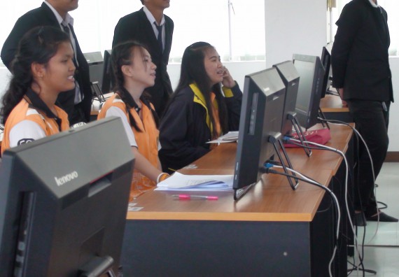 ภาพกิจกรรม โปรแกรมวิชาวิทยาการคอมพิวเตอร์ จัดโครงการสัมมนาทางด้านคอมพิวเตอร์และเทคโนโลยีสารสนเทศ เรื่อง เทคโนโลยีนวัตกรรมหุ่นยนต์สำหรับนักศึกษาเพื่อความพร้อมก้าวสู่ศตวรรษที่ 21