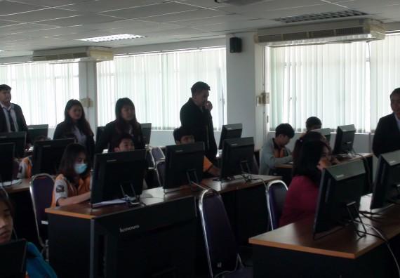 ภาพกิจกรรม โปรแกรมวิชาวิทยาการคอมพิวเตอร์ จัดโครงการสัมมนาทางด้านคอมพิวเตอร์และเทคโนโลยีสารสนเทศ เรื่อง เทคโนโลยีนวัตกรรมหุ่นยนต์สำหรับนักศึกษาเพื่อความพร้อมก้าวสู่ศตวรรษที่ 21