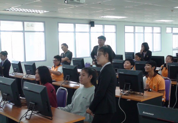 ภาพกิจกรรม โปรแกรมวิชาวิทยาการคอมพิวเตอร์ จัดโครงการสัมมนาทางด้านคอมพิวเตอร์และเทคโนโลยีสารสนเทศ เรื่อง เทคโนโลยีนวัตกรรมหุ่นยนต์สำหรับนักศึกษาเพื่อความพร้อมก้าวสู่ศตวรรษที่ 21