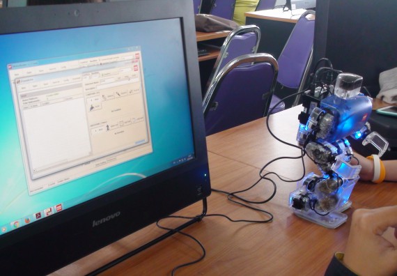 ภาพกิจกรรม โปรแกรมวิชาวิทยาการคอมพิวเตอร์ จัดโครงการสัมมนาทางด้านคอมพิวเตอร์และเทคโนโลยีสารสนเทศ เรื่อง เทคโนโลยีนวัตกรรมหุ่นยนต์สำหรับนักศึกษาเพื่อความพร้อมก้าวสู่ศตวรรษที่ 21