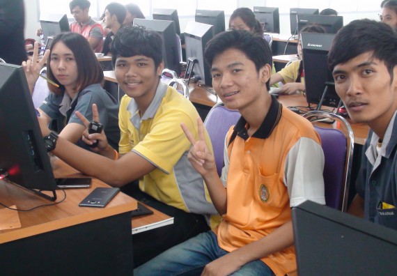 ภาพกิจกรรม โปรแกรมวิชาวิทยาการคอมพิวเตอร์ จัดโครงการสัมมนาทางด้านคอมพิวเตอร์และเทคโนโลยีสารสนเทศ เรื่อง เทคโนโลยีนวัตกรรมหุ่นยนต์สำหรับนักศึกษาเพื่อความพร้อมก้าวสู่ศตวรรษที่ 21