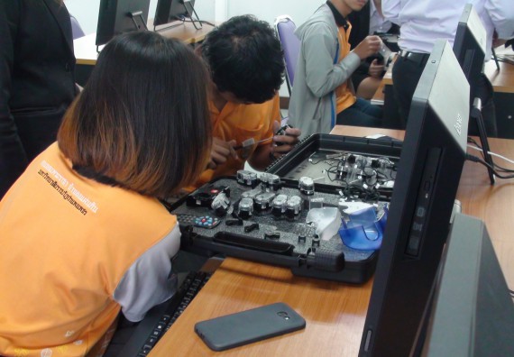 ภาพกิจกรรม โปรแกรมวิชาวิทยาการคอมพิวเตอร์ จัดโครงการสัมมนาทางด้านคอมพิวเตอร์และเทคโนโลยีสารสนเทศ เรื่อง เทคโนโลยีนวัตกรรมหุ่นยนต์สำหรับนักศึกษาเพื่อความพร้อมก้าวสู่ศตวรรษที่ 21