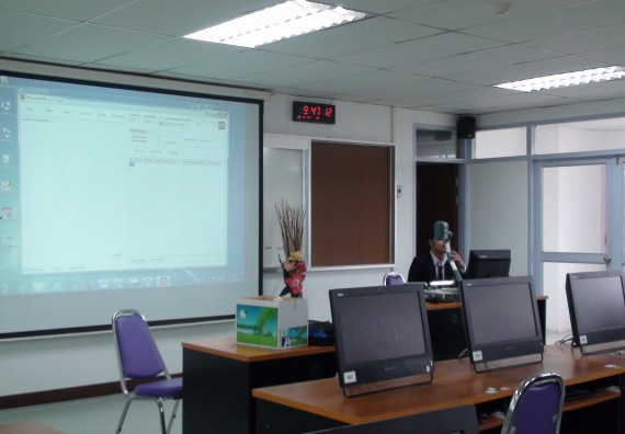 ภาพกิจกรรม โปรแกรมวิชาวิทยาการคอมพิวเตอร์ จัดโครงการสัมมนาทางด้านคอมพิวเตอร์และเทคโนโลยีสารสนเทศ เรื่อง เทคโนโลยีนวัตกรรมหุ่นยนต์สำหรับนักศึกษาเพื่อความพร้อมก้าวสู่ศตวรรษที่ 21