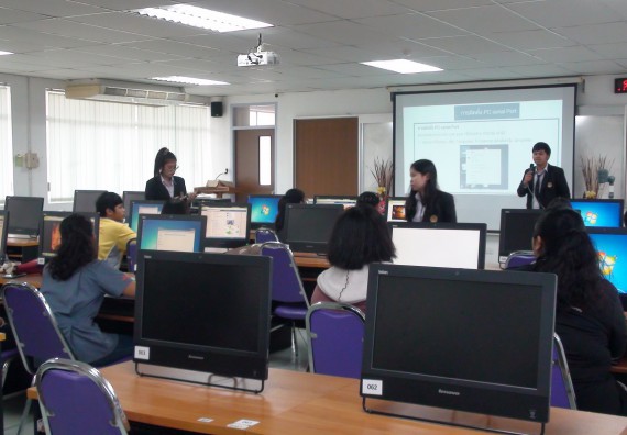 ภาพกิจกรรม โปรแกรมวิชาวิทยาการคอมพิวเตอร์ จัดโครงการสัมมนาทางด้านคอมพิวเตอร์และเทคโนโลยีสารสนเทศ เรื่อง เทคโนโลยีนวัตกรรมหุ่นยนต์สำหรับนักศึกษาเพื่อความพร้อมก้าวสู่ศตวรรษที่ 21