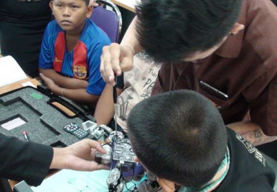 ภาพกิจกรรม โปรแกรมวิชาวิทยาการคอมพิวเตอร์ จัดโครงการสัมมนาทางด้านคอมพิวเตอร์และเทคโนโลยีสารสนเทศ เรื่อง เทคโนโลยีนวัตกรรมหุ่นยนต์สำหรับนักศึกษาเพื่อความพร้อมก้าวสู่ศตวรรษที่ 21