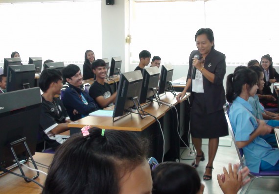 ภาพกิจกรรม โปรแกรมวิชาวิทยาการคอมพิวเตอร์ จัดโครงการสัมมนาทางด้านคอมพิวเตอร์และเทคโนโลยีสารสนเทศ เรื่อง เทคโนโลยีนวัตกรรมหุ่นยนต์สำหรับนักศึกษาเพื่อความพร้อมก้าวสู่ศตวรรษที่ 21