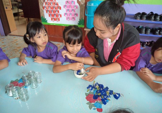 ภาพกิจกรรม คณะวิทยาศาสตร์และเทคโนโลยี จัดกิจกรรมพัฒนาทักษะทางด้านวิทยาศาสตร์สำหรับนักเรียนชั้นอนุบาล