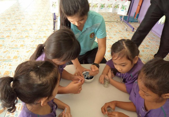 ภาพกิจกรรม คณะวิทยาศาสตร์และเทคโนโลยี จัดกิจกรรมพัฒนาทักษะทางด้านวิทยาศาสตร์สำหรับนักเรียนชั้นอนุบาล