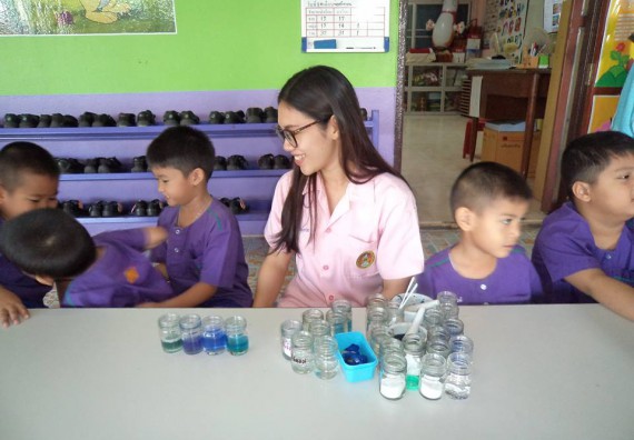 ภาพกิจกรรม คณะวิทยาศาสตร์และเทคโนโลยี จัดกิจกรรมพัฒนาทักษะทางด้านวิทยาศาสตร์สำหรับนักเรียนชั้นอนุบาล