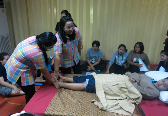 ภาพกิจกรรม โปรแกรมวิชาสาธารณสุขศาสตร์ อบรมการนวดตัวเพื่อสุขภาพ