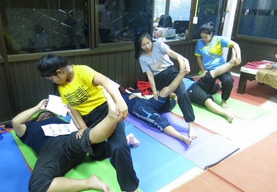 ภาพกิจกรรม โปรแกรมวิชาสาธารณสุขศาสตร์ อบรมการนวดตัวเพื่อสุขภาพ