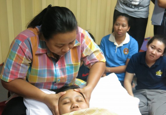 ภาพกิจกรรม โปรแกรมวิชาสาธารณสุขศาสตร์ อบรมการนวดตัวเพื่อสุขภาพ