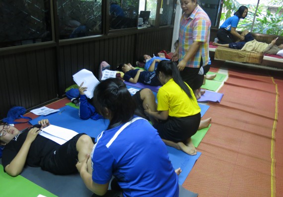 ภาพกิจกรรม โปรแกรมวิชาสาธารณสุขศาสตร์ อบรมการนวดตัวเพื่อสุขภาพ