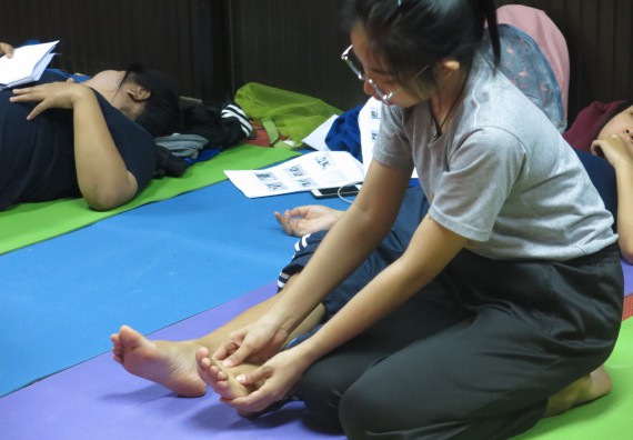 ภาพกิจกรรม โปรแกรมวิชาสาธารณสุขศาสตร์ อบรมการนวดตัวเพื่อสุขภาพ