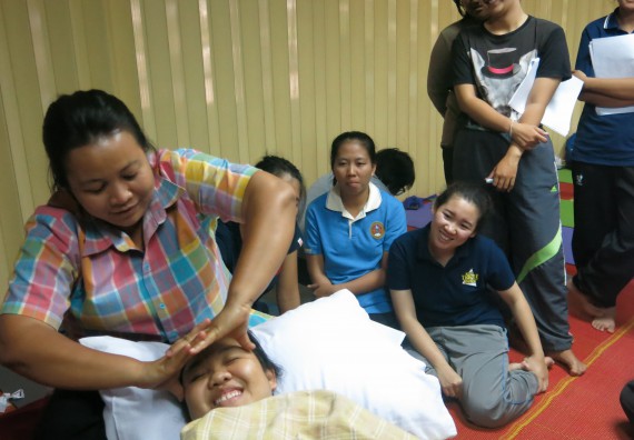 ภาพกิจกรรม โปรแกรมวิชาสาธารณสุขศาสตร์ อบรมการนวดตัวเพื่อสุขภาพ