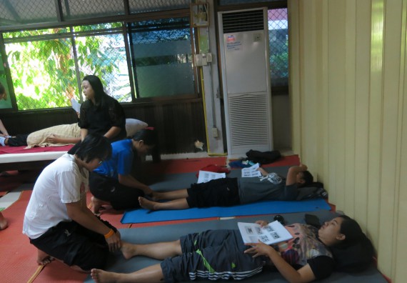 ภาพกิจกรรม โปรแกรมวิชาสาธารณสุขศาสตร์ อบรมการนวดตัวเพื่อสุขภาพ