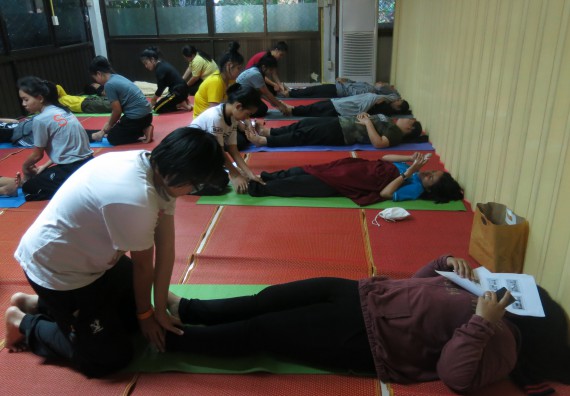ภาพกิจกรรม โปรแกรมวิชาสาธารณสุขศาสตร์ อบรมการนวดตัวเพื่อสุขภาพ