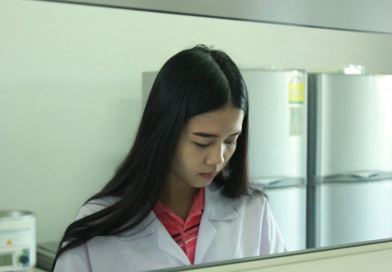 ภาพกิจกรรม โปรแกรมวิชาวิทยาศาสตร์และเทคโนโลยีการอาหาร จัดโครงการอบรมเชิงปฏิบัติการเรื่อง อาหารปลอดภัย