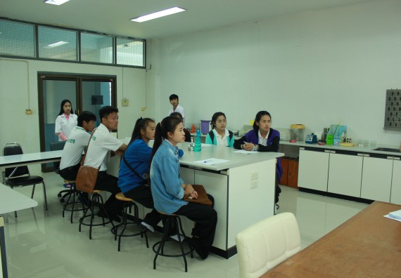 ภาพกิจกรรม โปรแกรมวิชาวิทยาศาสตร์และเทคโนโลยีการอาหาร จัดโครงการอบรมเชิงปฏิบัติการเรื่อง อาหารปลอดภัย