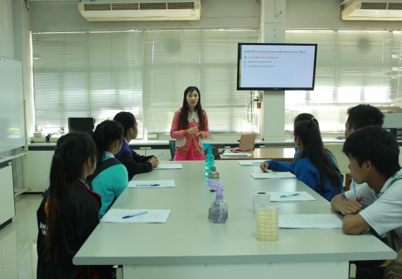 ภาพกิจกรรม โปรแกรมวิชาวิทยาศาสตร์และเทคโนโลยีการอาหาร จัดโครงการอบรมเชิงปฏิบัติการเรื่อง อาหารปลอดภัย