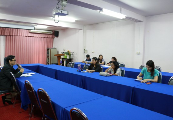 ภาพกิจกรรม คณะวิทยาศาสตร์และเทคโนโลยี จัดการประชุม เรื่อง การจัดค่ายวิทยาศาสตร์