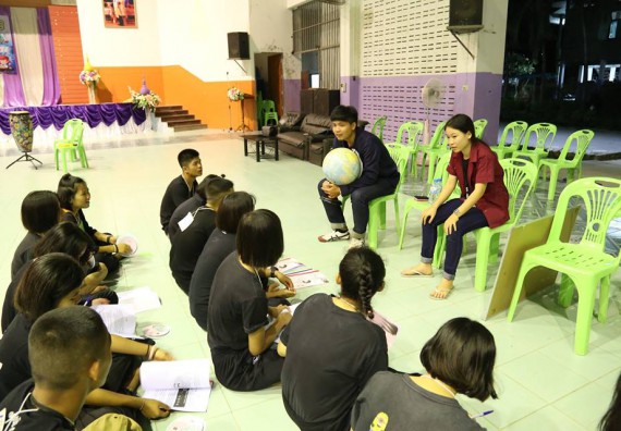 ภาพกิจกรรม โปรแกรมวิชาฟิสิกส์ จัดกิจกรรมค่ายดาราศาสตร์สัญจร ปีที่ 5