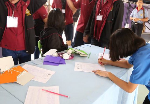 ภาพกิจกรรม โปรแกรมวิชาฟิสิกส์ จัดกิจกรรมค่ายดาราศาสตร์สัญจร ปีที่ 5