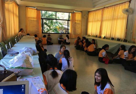 ภาพกิจกรรม โปรแกรมวิชาเคมี จัดกิจกรรมพัฒนาจิตวิญญาณความเป็นครูสู่การเป็นครูมืออาชีพ สาขาเคมี (ค.บ.)