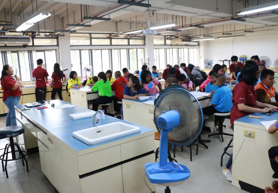 ภาพกิจกรรม สำนักประกันคุณภาพการศึกษา ร่วมมือกับ คณะวิทยาศาสตร์และเทคโนโลยี จัดกิจกรรม