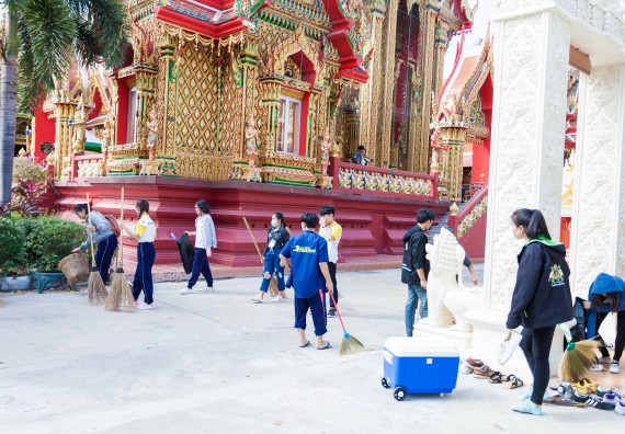 ภาพกิจกรรม คณะวิทยาศาสตร์และเทคโนโลยี จัดโครงการค่ายอาสาบำเพ็ญประโยชน์ส่งเสริมสุขภาพ เสริมสร้างคุณธรรมจริยธรรม และบูรณาการเรียนรู้เพื่อทำนุบำรุงศิลปวัฒนธรรม ครั้งที่ 4