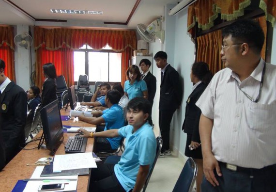 ภาพกิจกรรม คณะวิทยาศาสตร์และเทคโนโลยี จัดการอบรมเชิงปฏิบัติการด้านคอมพิวเตอร์และเทคโนโลยีสู่ชุมชนประจำปี 2561