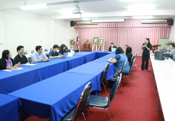 ภาพกิจกรรม คณะวิทยาศาสตร์และเทคโนโลยี จัดกิจกรรมการแลกเปลี่ยนเรียนรู้การแสวงหาทุนสนับสนุนงานวิจัยเพื่อพัฒนาชุมชนจากแหล่งทุนภายนอกและการตีพิมพ์หรือเผยแพร่วารสารทางวิชาการที่มีคุณภาพสูงขึ้น