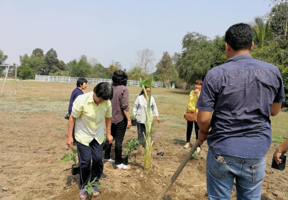 ภาพกิจกรรม โปรแกรมวิชาเกษตรศาสตร์ จัดการอบรม เรื่อง การขยายพันธุ์พืชและการปลูกพืชในหลุมพอเพียง