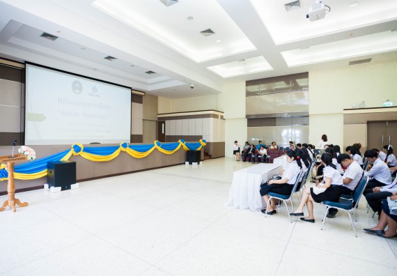 ภาพกิจกรรม คณะวิทยาศาสตร์และเทคโนโลยี จัดกิจกรรมพิธีมอบทุนเพื่อการศึกษา “ปตท.สผ. จากทรัพย์ในดินสู่สินทางปัญญา รักษาสิ่งแวดล้อม” ประจำปีการศึกษา 2560