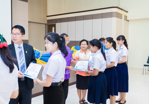 ภาพกิจกรรม คณะวิทยาศาสตร์และเทคโนโลยี จัดกิจกรรมพิธีมอบทุนเพื่อการศึกษา “ปตท.สผ. จากทรัพย์ในดินสู่สินทางปัญญา รักษาสิ่งแวดล้อม” ประจำปีการศึกษา 2560