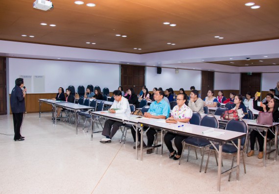 ภาพกิจกรรม คณะวิทยาศาสตร์และเทคโนโลยี จัดการอบรมเชิงปฏิบัติการ เรื่อง การส่งเสริมการเรียนรู้วิทยาศาสตร์ในรูปแบบ STEM