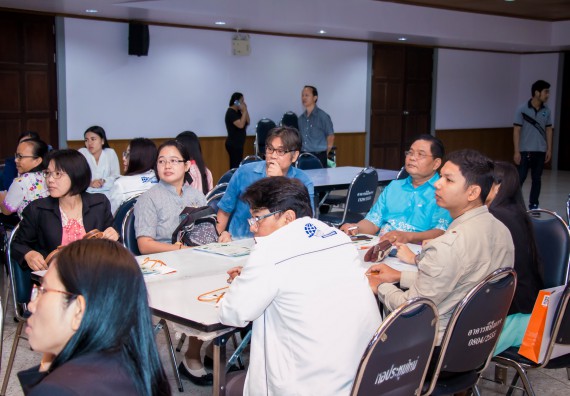 ภาพกิจกรรม คณะวิทยาศาสตร์และเทคโนโลยี จัดการอบรมเชิงปฏิบัติการ เรื่อง การส่งเสริมการเรียนรู้วิทยาศาสตร์ในรูปแบบ STEM