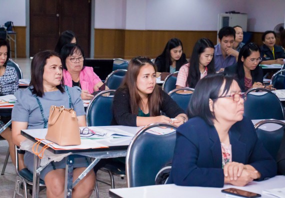 ภาพกิจกรรม คณะวิทยาศาสตร์และเทคโนโลยี จัดการอบรมเชิงปฏิบัติการ เรื่อง การส่งเสริมการเรียนรู้วิทยาศาสตร์ในรูปแบบ STEM