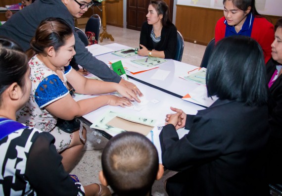 ภาพกิจกรรม คณะวิทยาศาสตร์และเทคโนโลยี จัดการอบรมเชิงปฏิบัติการ เรื่อง การส่งเสริมการเรียนรู้วิทยาศาสตร์ในรูปแบบ STEM