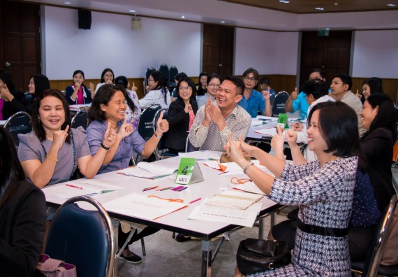 ภาพกิจกรรม คณะวิทยาศาสตร์และเทคโนโลยี จัดการอบรมเชิงปฏิบัติการ เรื่อง การส่งเสริมการเรียนรู้วิทยาศาสตร์ในรูปแบบ STEM