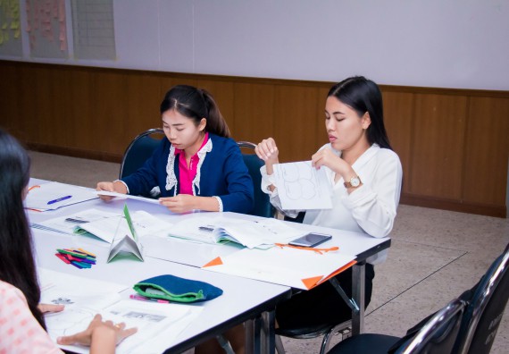 ภาพกิจกรรม คณะวิทยาศาสตร์และเทคโนโลยี จัดการอบรมเชิงปฏิบัติการ เรื่อง การส่งเสริมการเรียนรู้วิทยาศาสตร์ในรูปแบบ STEM