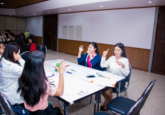 ภาพกิจกรรม คณะวิทยาศาสตร์และเทคโนโลยี จัดการอบรมเชิงปฏิบัติการ เรื่อง การส่งเสริมการเรียนรู้วิทยาศาสตร์ในรูปแบบ STEM