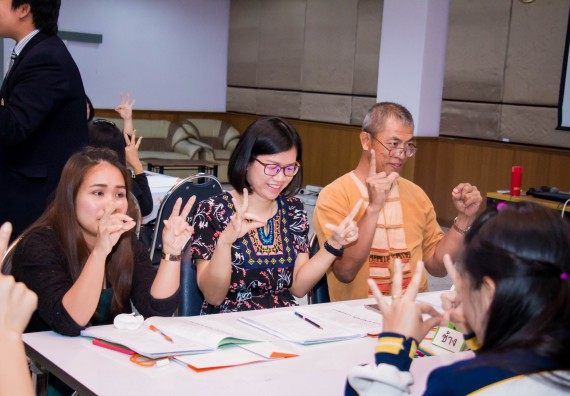 ภาพกิจกรรม คณะวิทยาศาสตร์และเทคโนโลยี จัดการอบรมเชิงปฏิบัติการ เรื่อง การส่งเสริมการเรียนรู้วิทยาศาสตร์ในรูปแบบ STEM